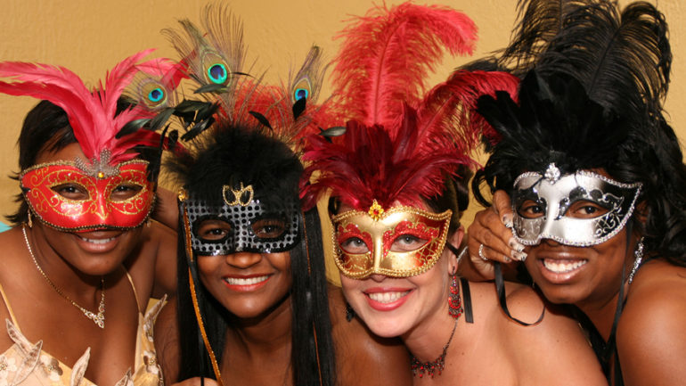 What (Not) To Wear: Styles & Dress For Casino Party Events